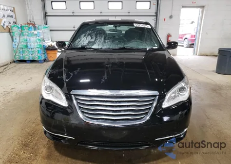 2013 Chrysler 200 Lx z USA, uszkodzony, nr VIN 1C3CCBAB2DN767488